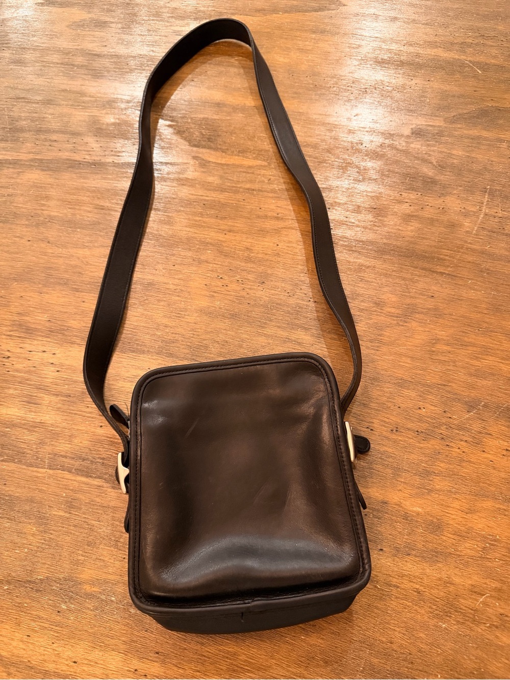 90s Coach 9817 Camera Crossbody Handbag Black Purse 